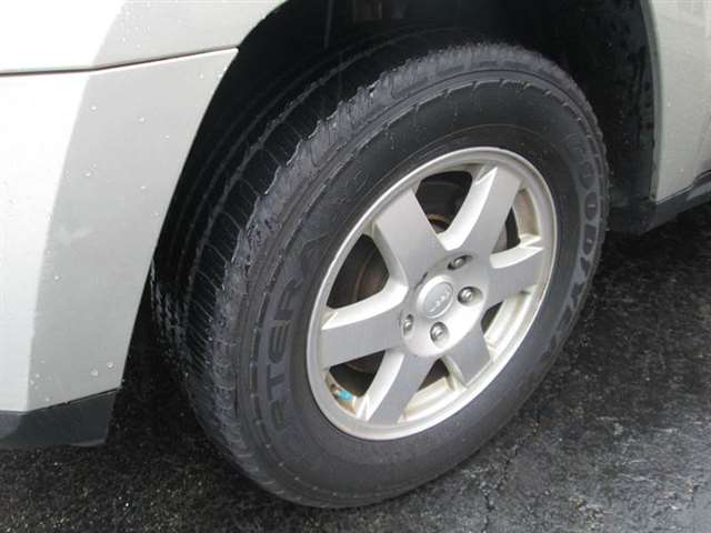 2010 Jeep Grand Cherokee 4x4 Laredo 4dr SUV